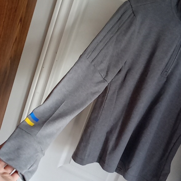 New! Adidas Womens Athletic Top 1/4 Zip Sweater Grey VISA Promo - Picture 5 of 16
